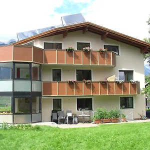  Apartment Mair